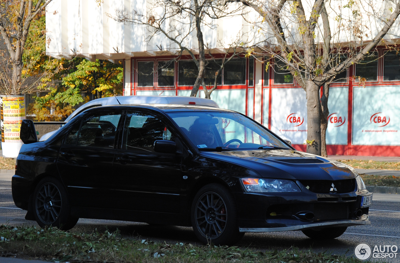 Mitsubishi Lancer Evolution IX