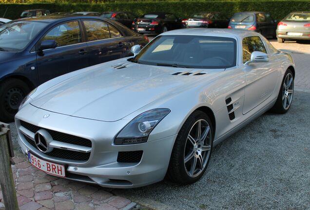 Mercedes-Benz SLS AMG