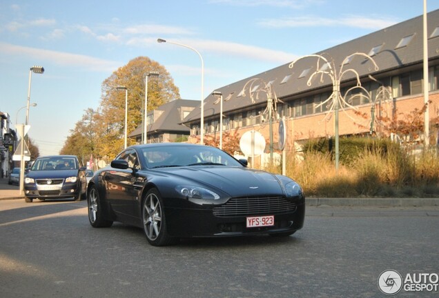 Aston Martin V8 Vantage