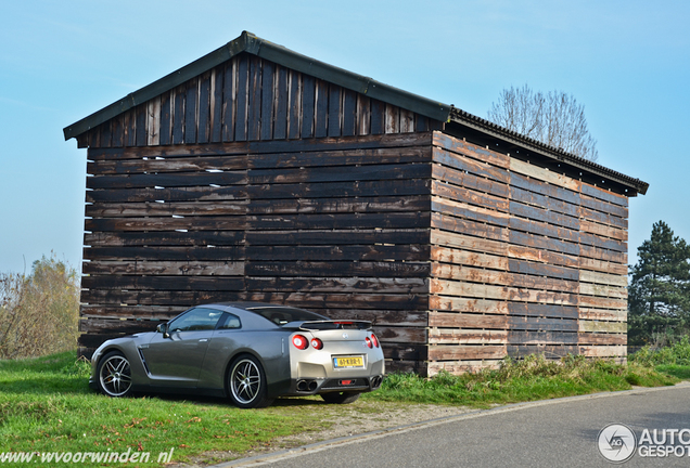 Nissan GT-R