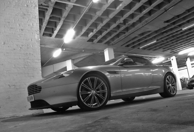 Aston Martin Virage Volante 2011