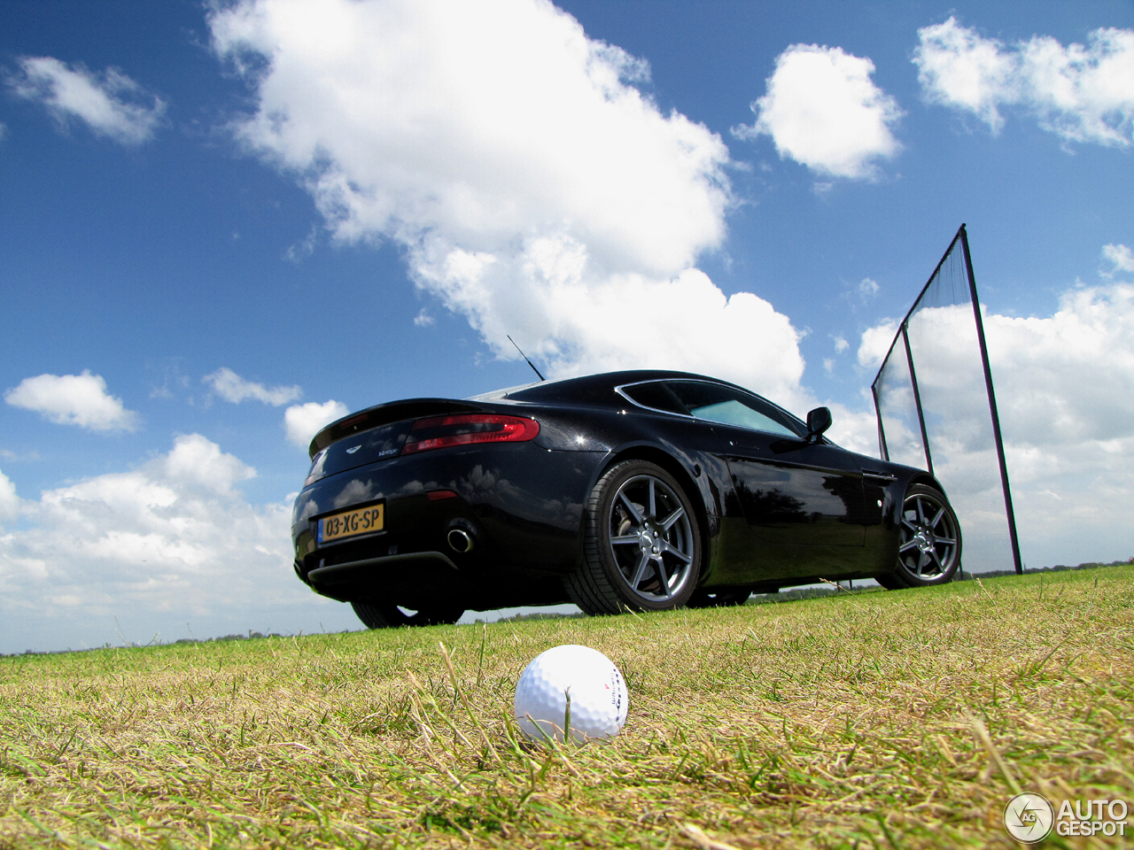 Aston Martin V8 Vantage