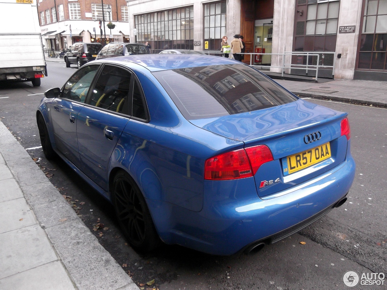 Audi RS4 Sedan