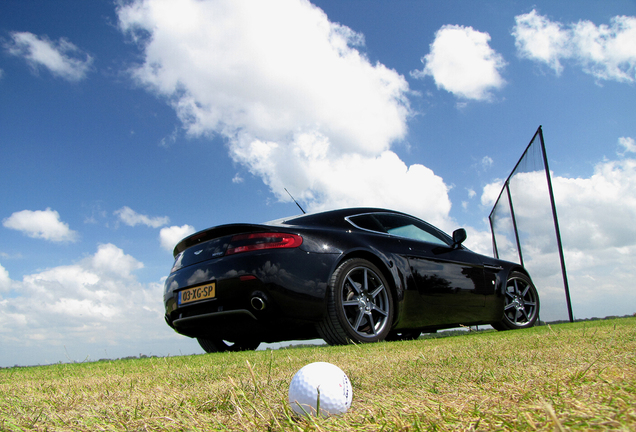 Aston Martin V8 Vantage