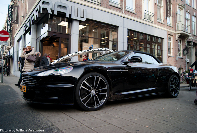 Aston Martin DBS Volante