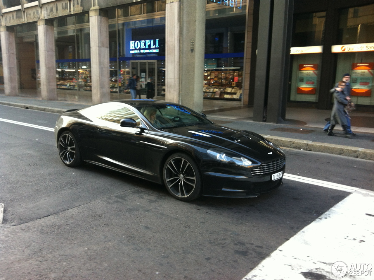 Aston Martin DBS