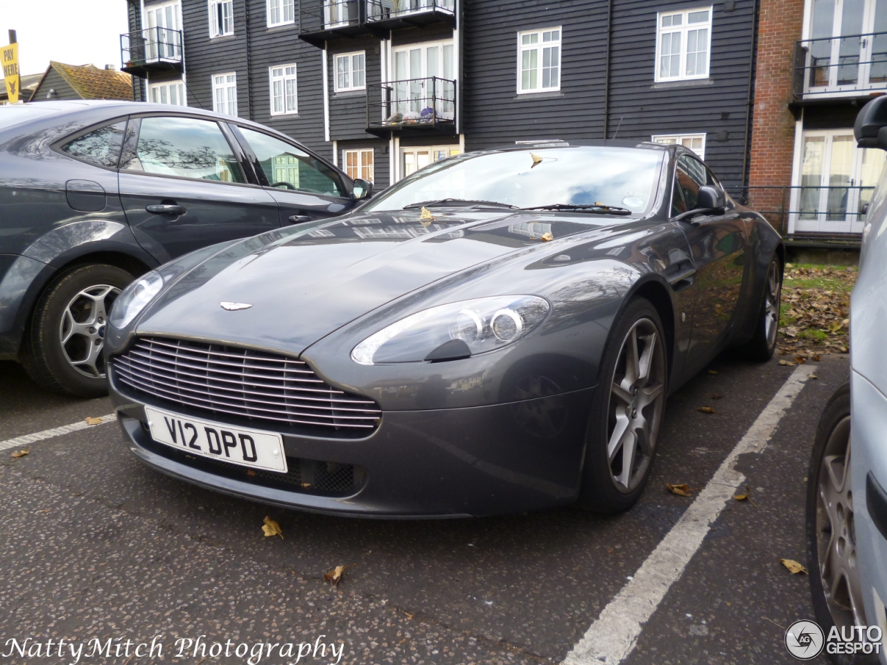 Aston Martin V8 Vantage