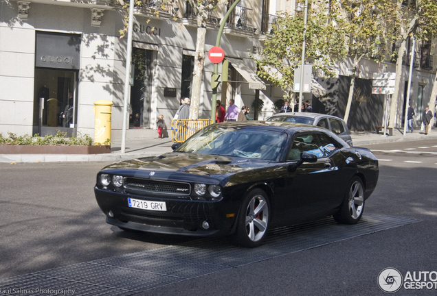 Dodge Challenger SRT-8