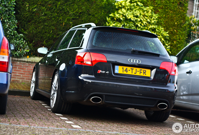 Audi RS4 Avant B7