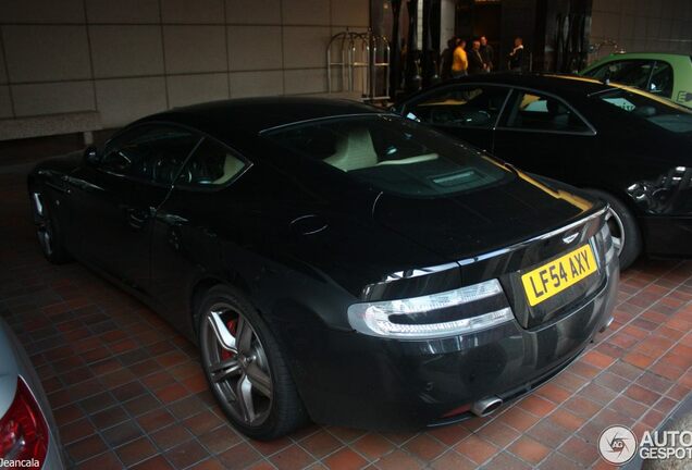 Aston Martin DB9