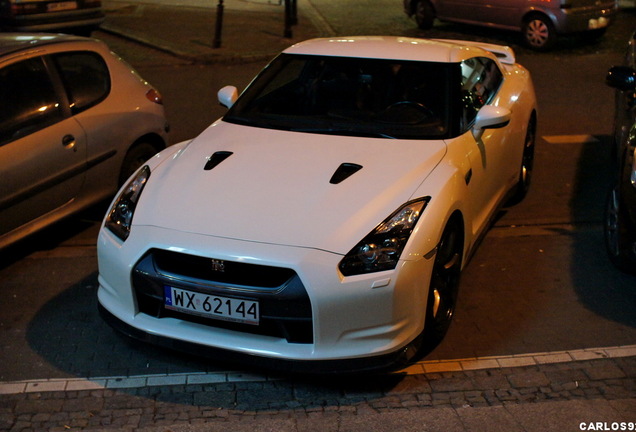 Nissan GT-R