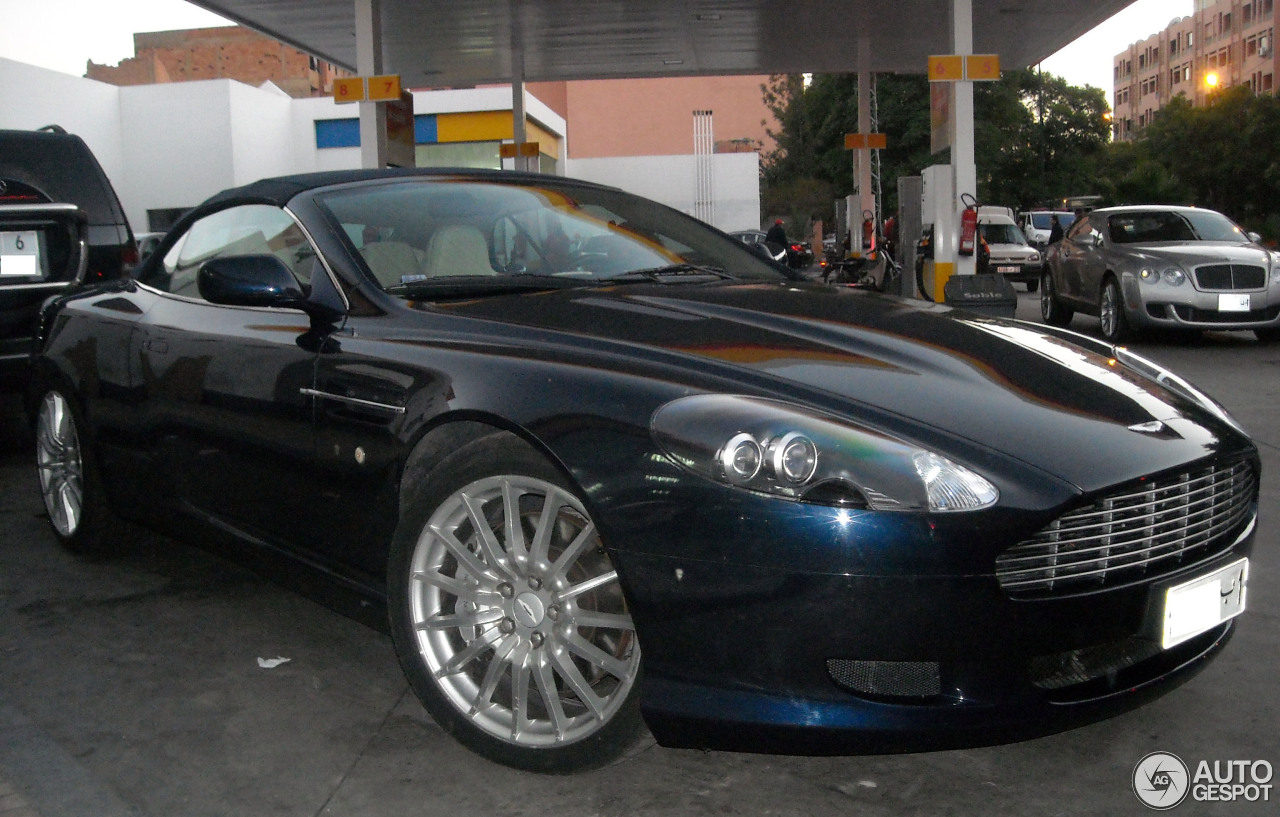 Aston Martin DB9 Volante