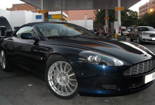 Aston Martin DB9 Volante