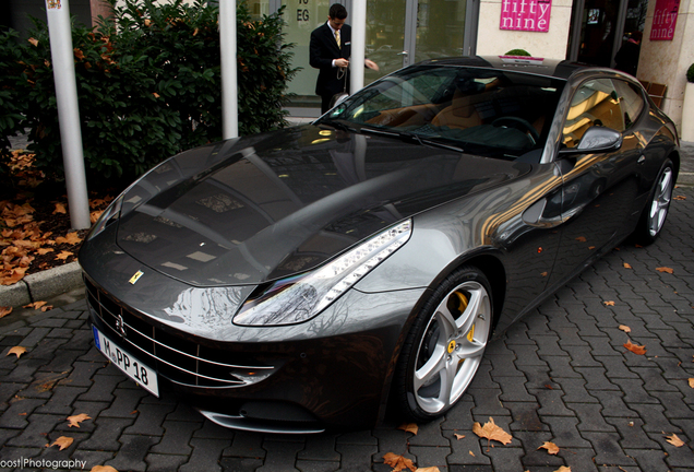 Ferrari FF