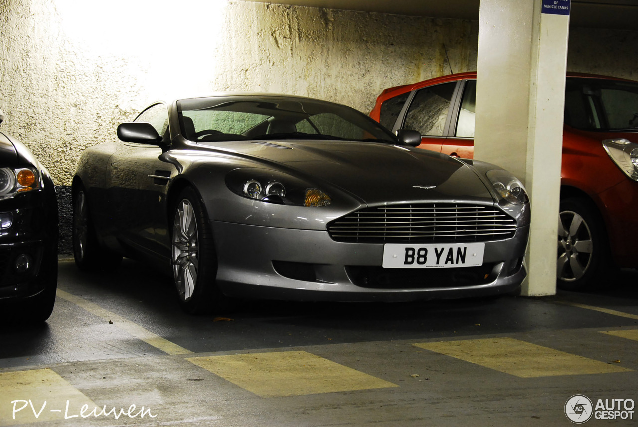 Aston Martin DB9