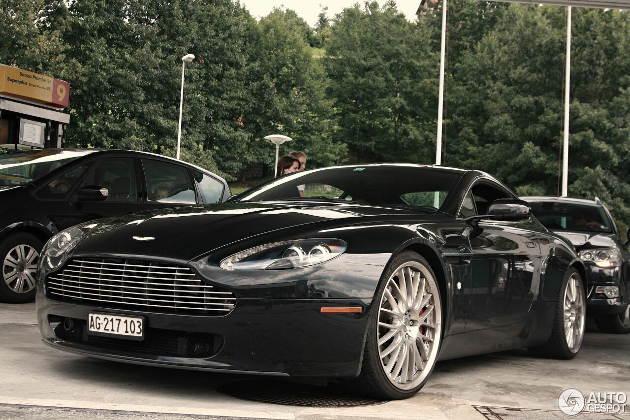 Aston Martin V8 Vantage