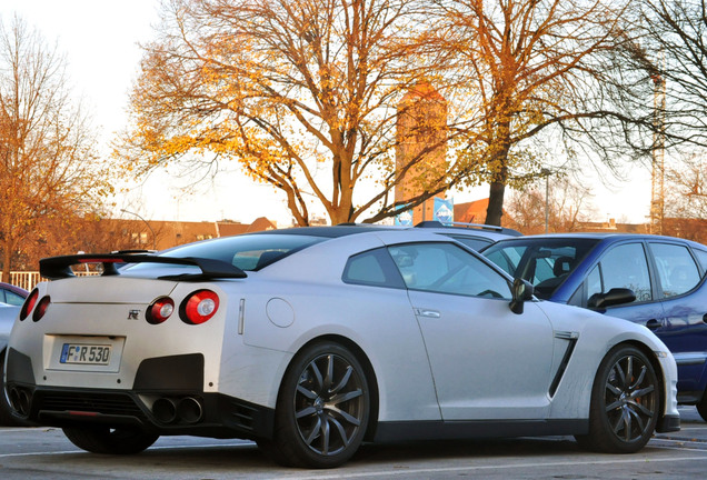 Nissan GT-R 2011