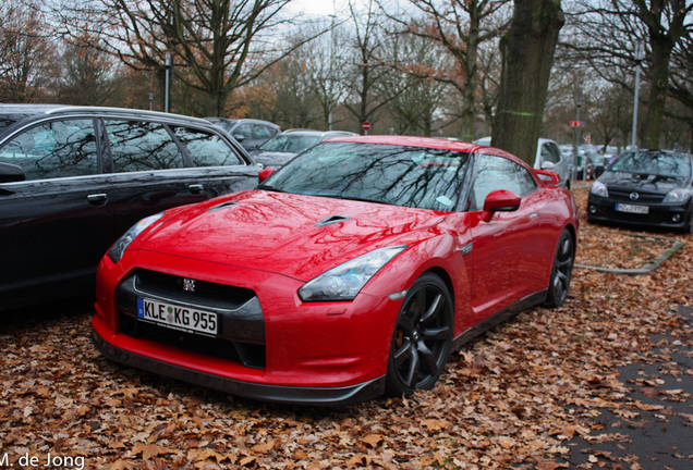 Nissan GT-R