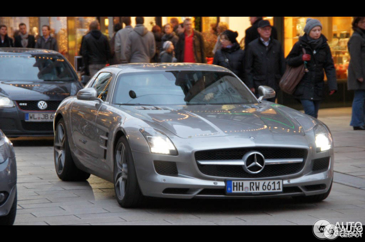 Mercedes-Benz SLS AMG