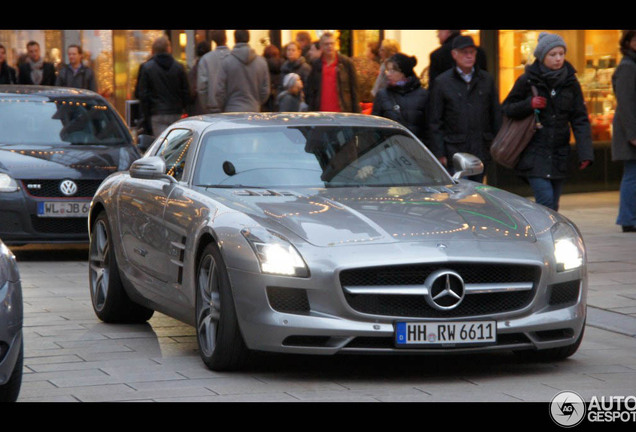 Mercedes-Benz SLS AMG