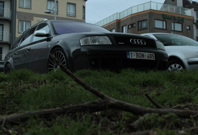 Audi RS6 Avant C5