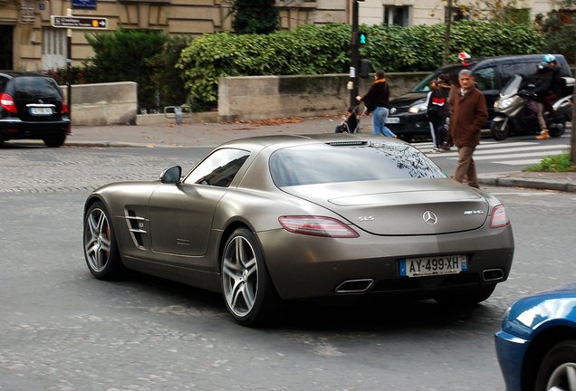 Mercedes-Benz SLS AMG