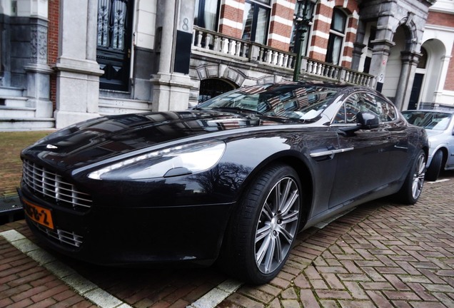 Aston Martin Rapide