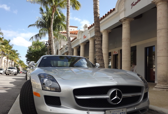 Mercedes-Benz SLS AMG