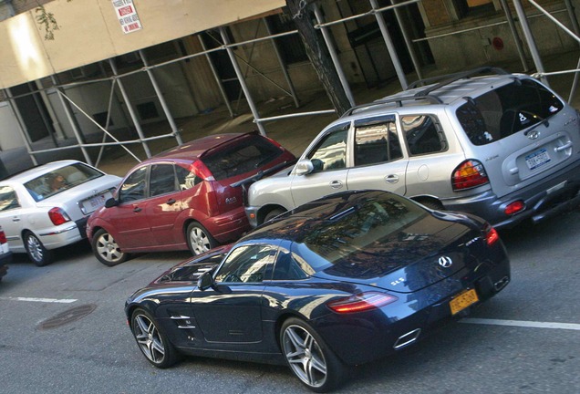 Mercedes-Benz SLS AMG