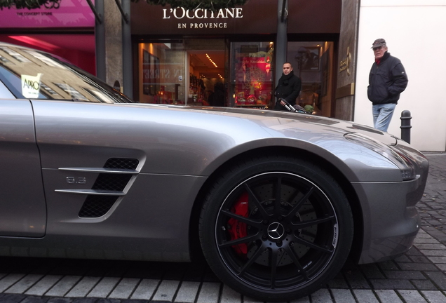 Mercedes-Benz SLS AMG Roadster