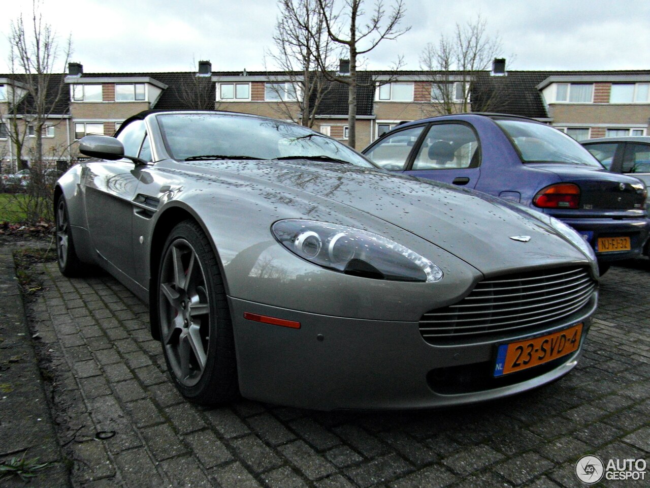 Aston Martin V8 Vantage Roadster