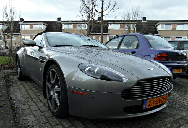 Aston Martin V8 Vantage Roadster