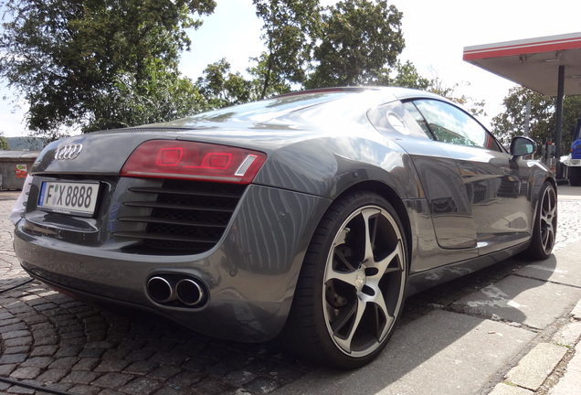 Audi R8