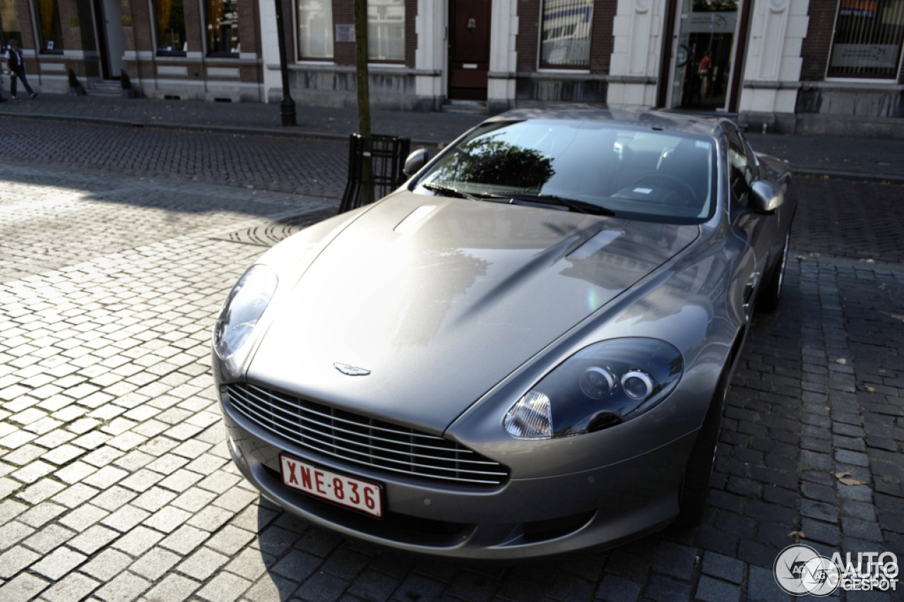 Aston Martin DB9