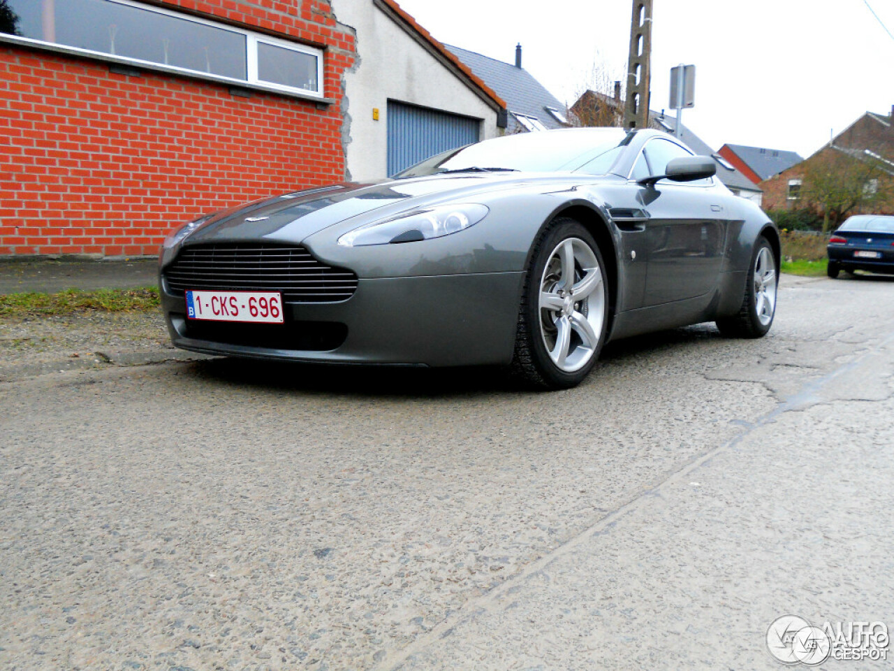 Aston Martin V8 Vantage