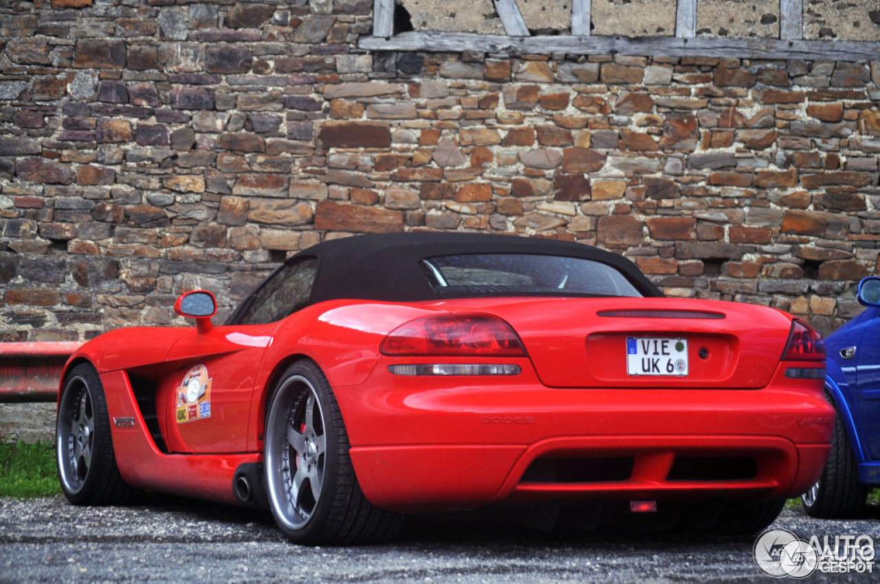 Dodge Viper SRT-10 Roadster 2003