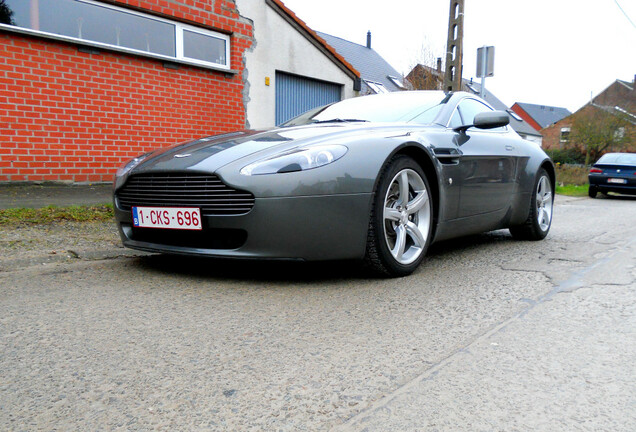 Aston Martin V8 Vantage