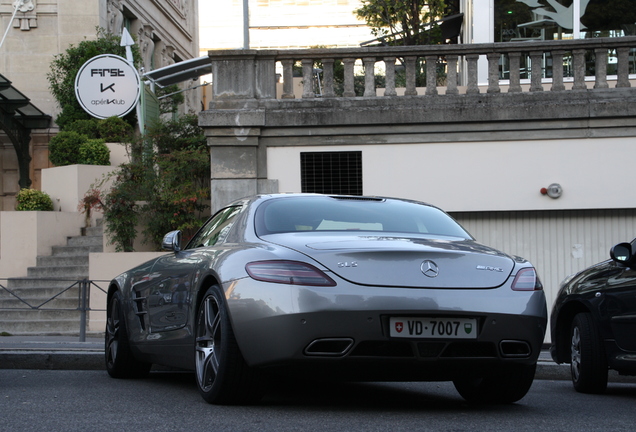 Mercedes-Benz SLS AMG