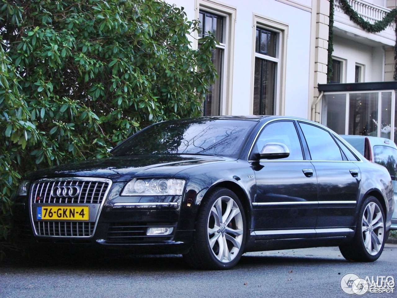 Audi S8 D3