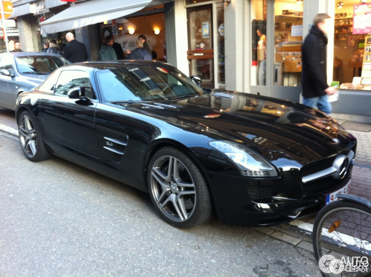 Mercedes-Benz SLS AMG