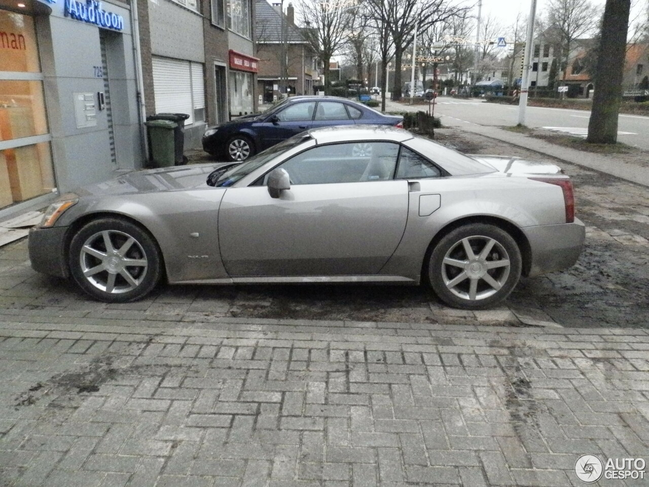 Cadillac XLR