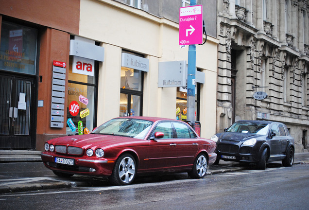 Jaguar XJR