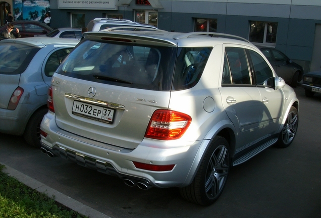 Mercedes-Benz ML 63 AMG W164 2009