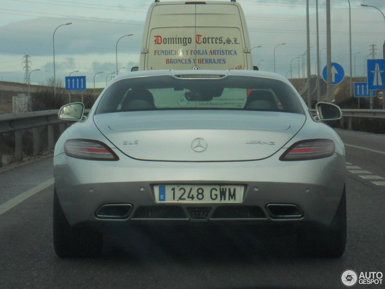 Mercedes-Benz SLS AMG