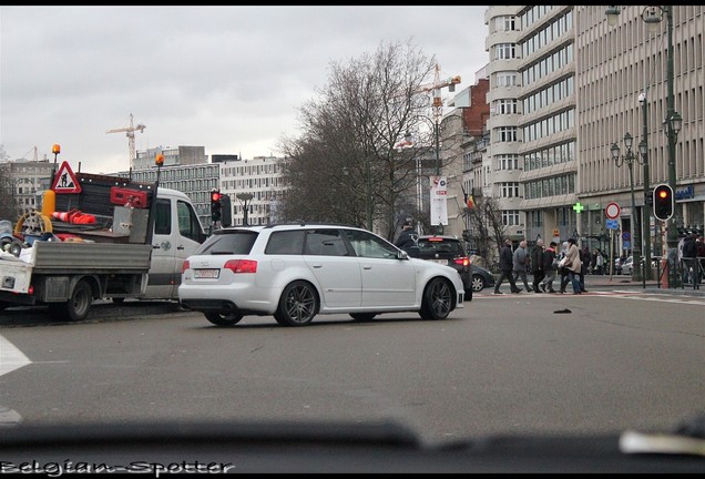 Audi RS4 Avant B7