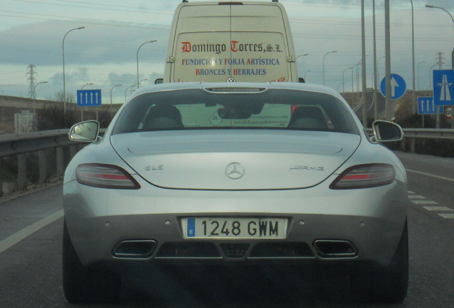 Mercedes-Benz SLS AMG