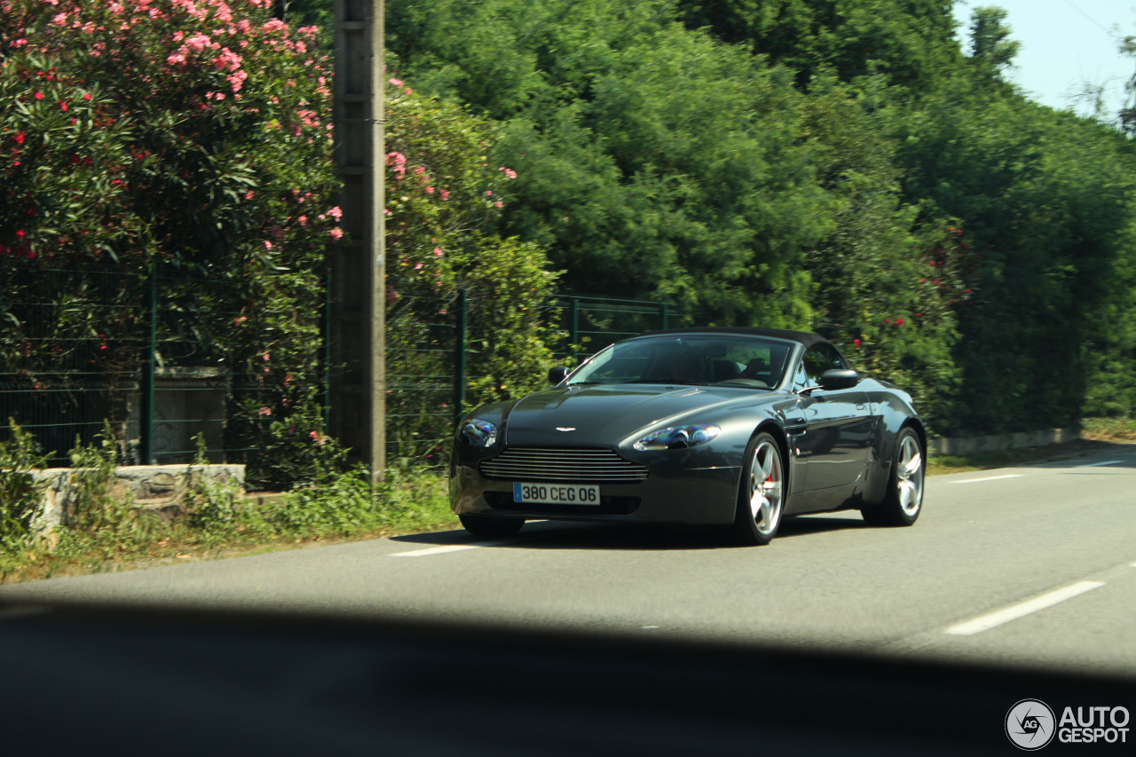 Aston Martin V8 Vantage Roadster