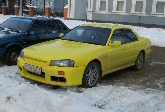 Nissan Skyline R34 Sedan