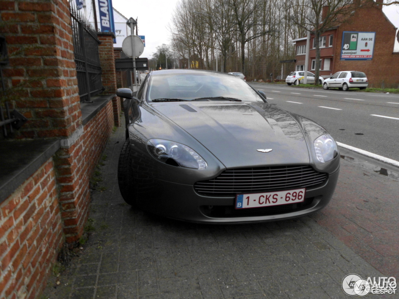 Aston Martin V8 Vantage