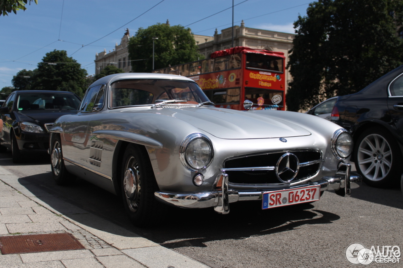 Mercedes-Benz 300SL Gullwing